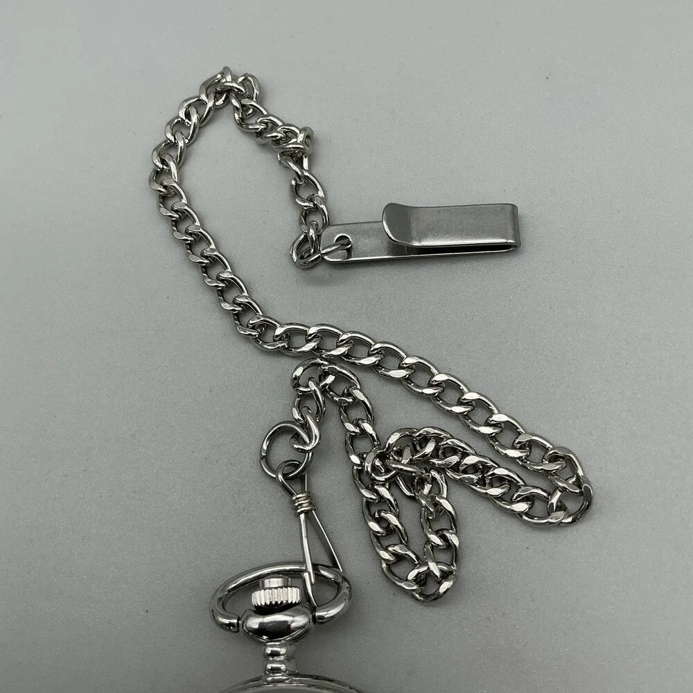 Al Agnew Pocket Watch Men 47mm Silver Tone Deer Hunter Chain Analog